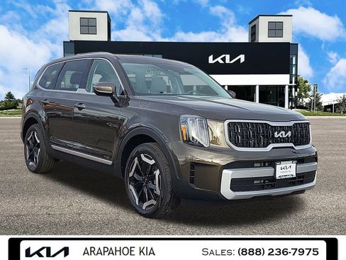 New 2025 Kia Telluride EX w/ EX Captain's Chair Package image 2