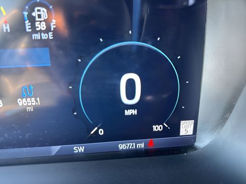 Used 2025 Ford F250 Platinum image 28