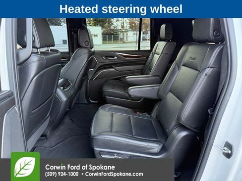 Used 2022 Cadillac Escalade ESV Luxury image 11