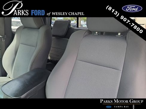 Used 2015 Toyota Tacoma 4x4 Access Cab V6 w/ TRD Sport Package image 17