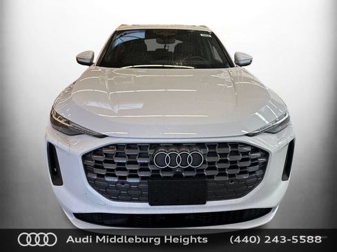 Certified 2025 Audi Q5 Premium w/ Premium Plus AWD/4WD image 10