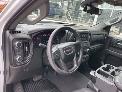 Used 2025 GMC Sierra 1500 Pro w/ Pro Value Package AWD/4WD image 8