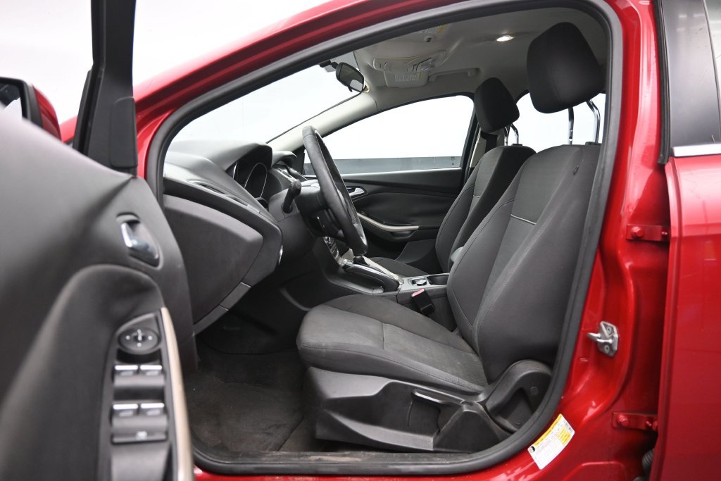 Used 2012 Ford Focus SEL FWD image 19