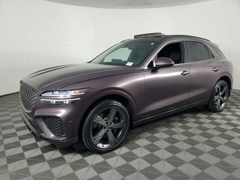 Used 2023 Genesis GV70 2.5T w/ Sport Prestige Package image 8