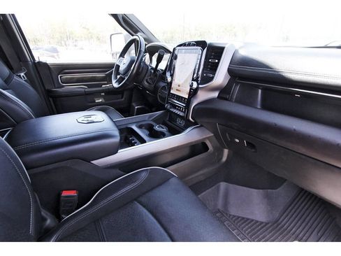 Used 2023 RAM 2500 Laramie AWD/4WD image 30