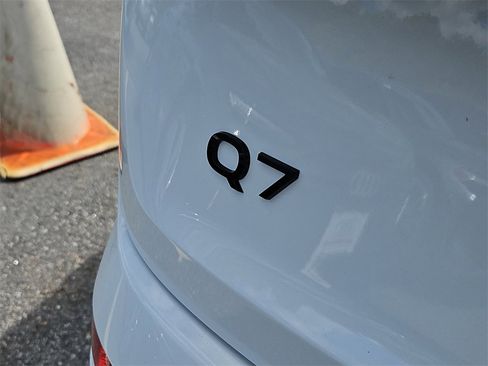 New 2025 Audi Q7 3.0T Premium Plus image 5