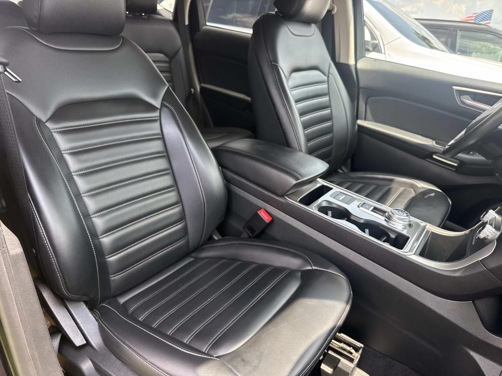Used 2024 Ford Edge SEL AWD/4WD image 11