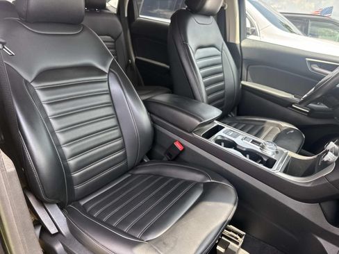 Used 2024 Ford Edge SEL AWD/4WD image 11
