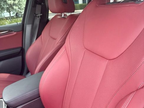 Used 2024 BMW X3 sDrive30i w/ Premium Package RWD image 3