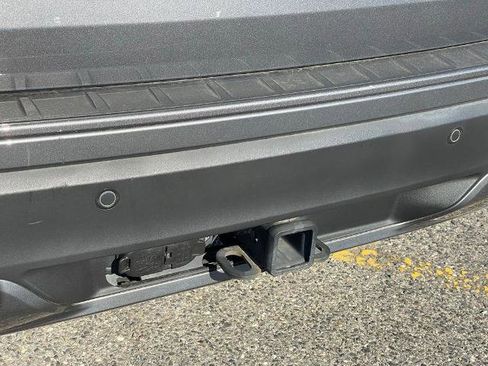 Used 2023 Ford Explorer XLT w/ Equipment Group 202A image 23