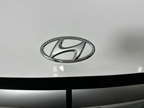 Used 2023 Hyundai Ioniq 5 SEL image 9