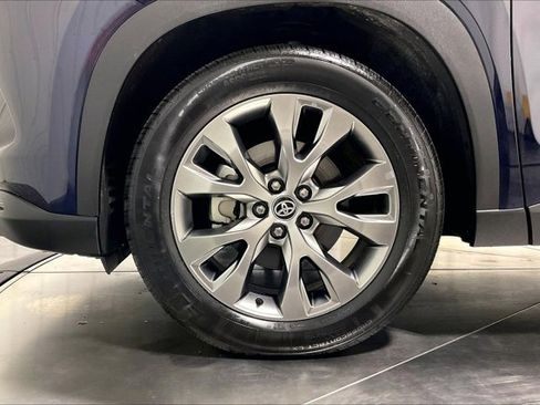 Certified 2024 Toyota Grand Highlander AWD image 10