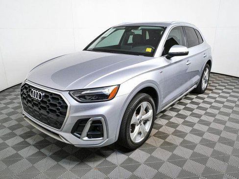 Used 2022 Audi Q5 2.0T Premium Plus w/ Premium Plus Package AWD/4WD image 34