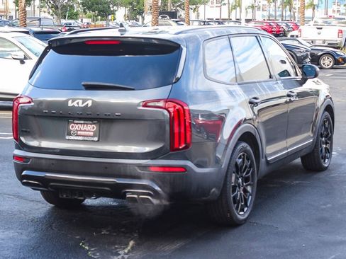Used 2022 Kia Telluride EX w/ EX Premium Package image 4