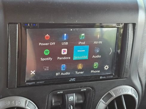 Used 2013 Jeep Wrangler Unlimited Sport AWD/4WD image 38
