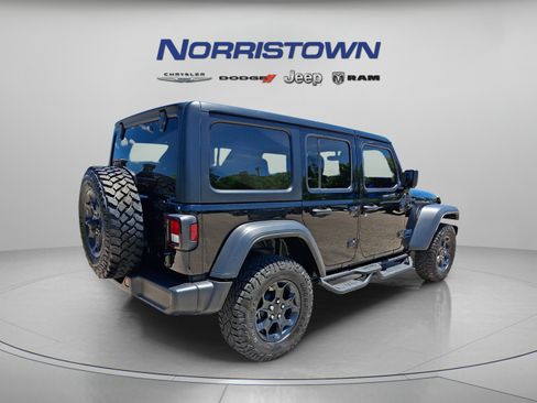 Used 2023 Jeep Wrangler Unlimited w/ Cold Weather Group AWD/4WD image 6