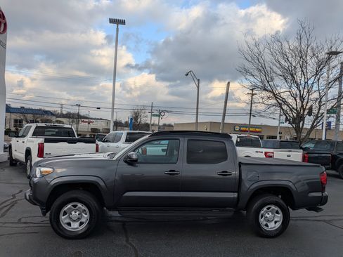 Used 2023 Toyota Tacoma SR image 6