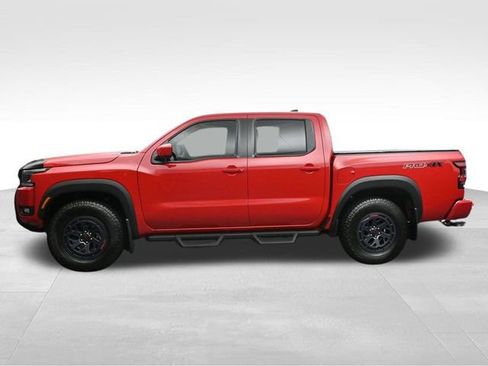 Used 2025 Nissan Frontier PRO-4X w/ Pro Convenience Package AWD/4WD image 6