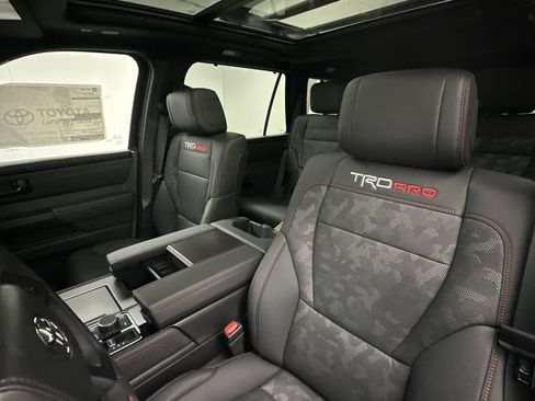 Used 2025 Toyota Sequoia TRD Pro AWD/4WD image 9