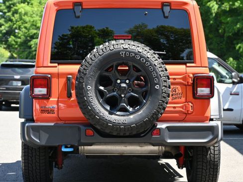 Used 2023 Jeep Wrangler Unlimited w/ Sun & Screen Package AWD/4WD image 6