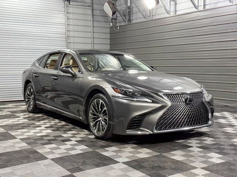 Used 2018 Lexus LS 500 F Sport image 4