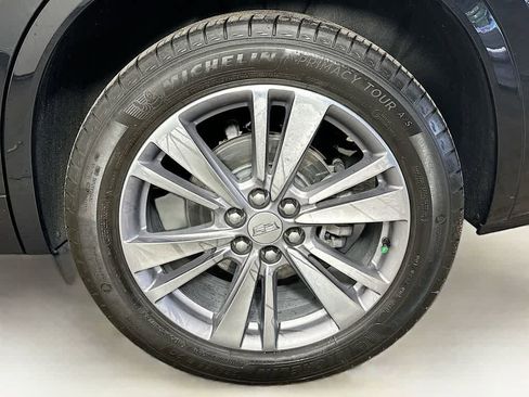 Used 2024 Cadillac XT6 Premium Luxury image 8