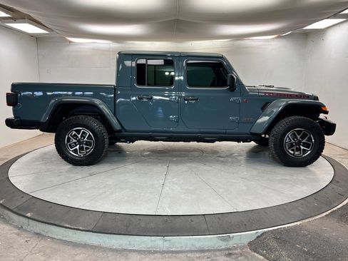 Certified 2025 Jeep Gladiator Rubicon image 6