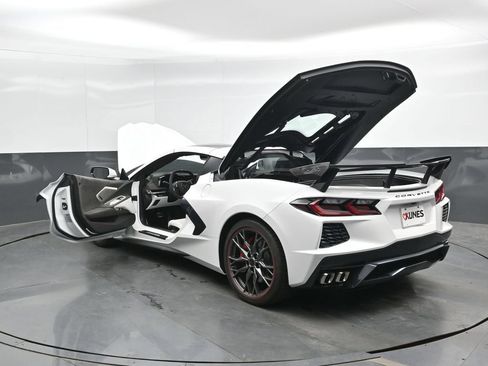 Used 2023 Chevrolet Corvette Stingray Premium Cpe w/ Z51 Performance Package RWD image 41