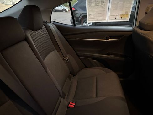 Used 2025 Toyota Camry LE image 36