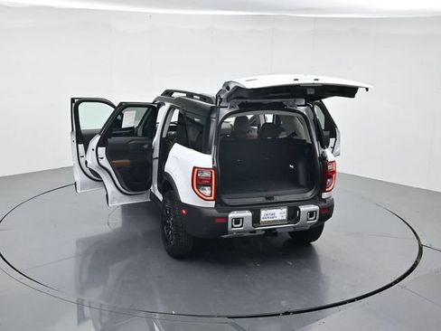 Used 2025 Ford Bronco Sport Outer Banks w/ Sasquatch Outer Banks Package AWD/4WD image 42