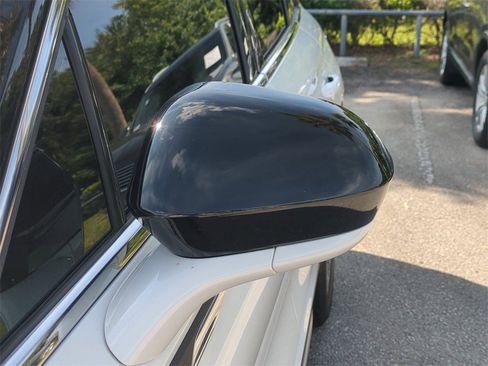 Used 2024 Lincoln Corsair FWD image 12