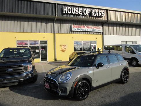Used 2017 MINI Cooper Clubman S image 2