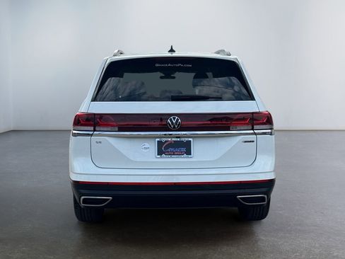 Used 2024 Volkswagen Atlas SE image 6