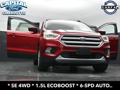 Used 2017 Ford Escape SE w/ Equipment Group 201A AWD/4WD image 37