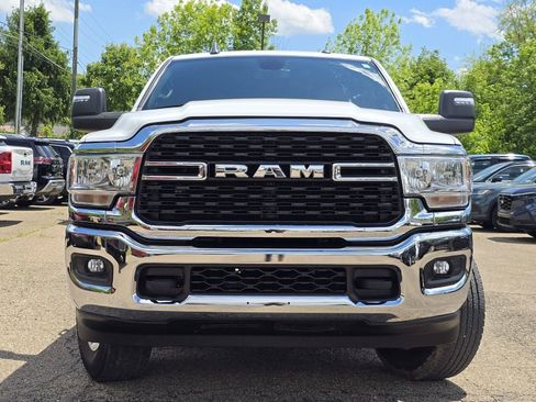 Used 2024 RAM 2500 Big Horn AWD/4WD image 11