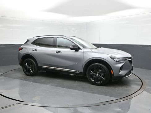 Used 2023 Buick Envision Essence w/ Sport Touring Package image 17