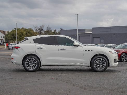Used 2021 Maserati Levante S image 5