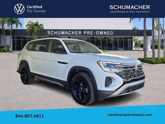 Certified 2025 Volkswagen Atlas Peak Edition SE video 1