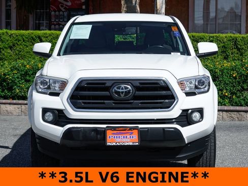 Used 2018 Toyota Tacoma SR5 image 3