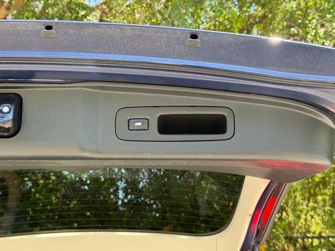Used 2015 Honda CR-V Touring image 32