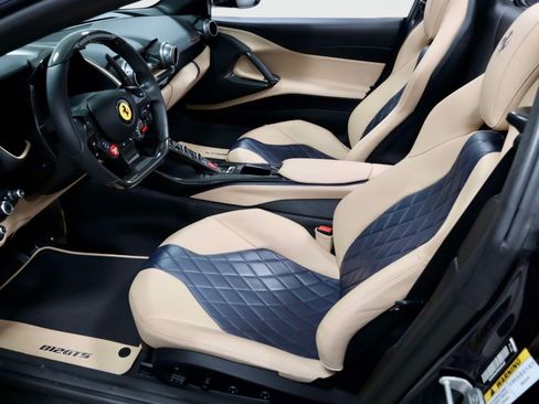 Certified 2023 Ferrari 812 GTS RWD image 17