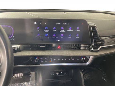 Used 2025 Kia Sportage X-Line w/ Premium Package image 18
