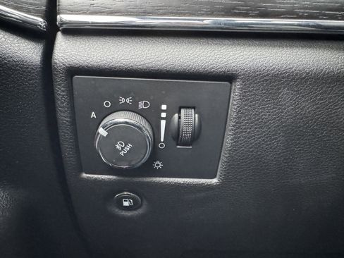 Used 2015 Jeep Grand Cherokee Summit w/ Platinum Series Group image 22