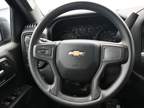 Used 2020 Chevrolet Silverado 1500 Custom w/ Custom Value Package image 21