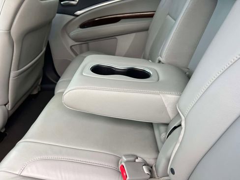 Used 2020 Acura MDX SH-AWD image 18