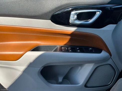 Used 2023 Jeep Compass Limited AWD/4WD image 20