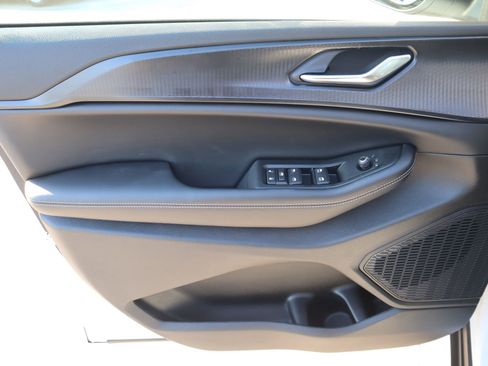New 2026 Jeep Grand Cherokee L Laredo AWD/4WD image 17