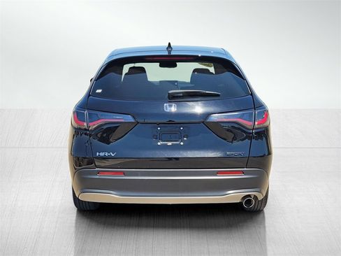 Used 2023 Honda HR-V Sport image 5