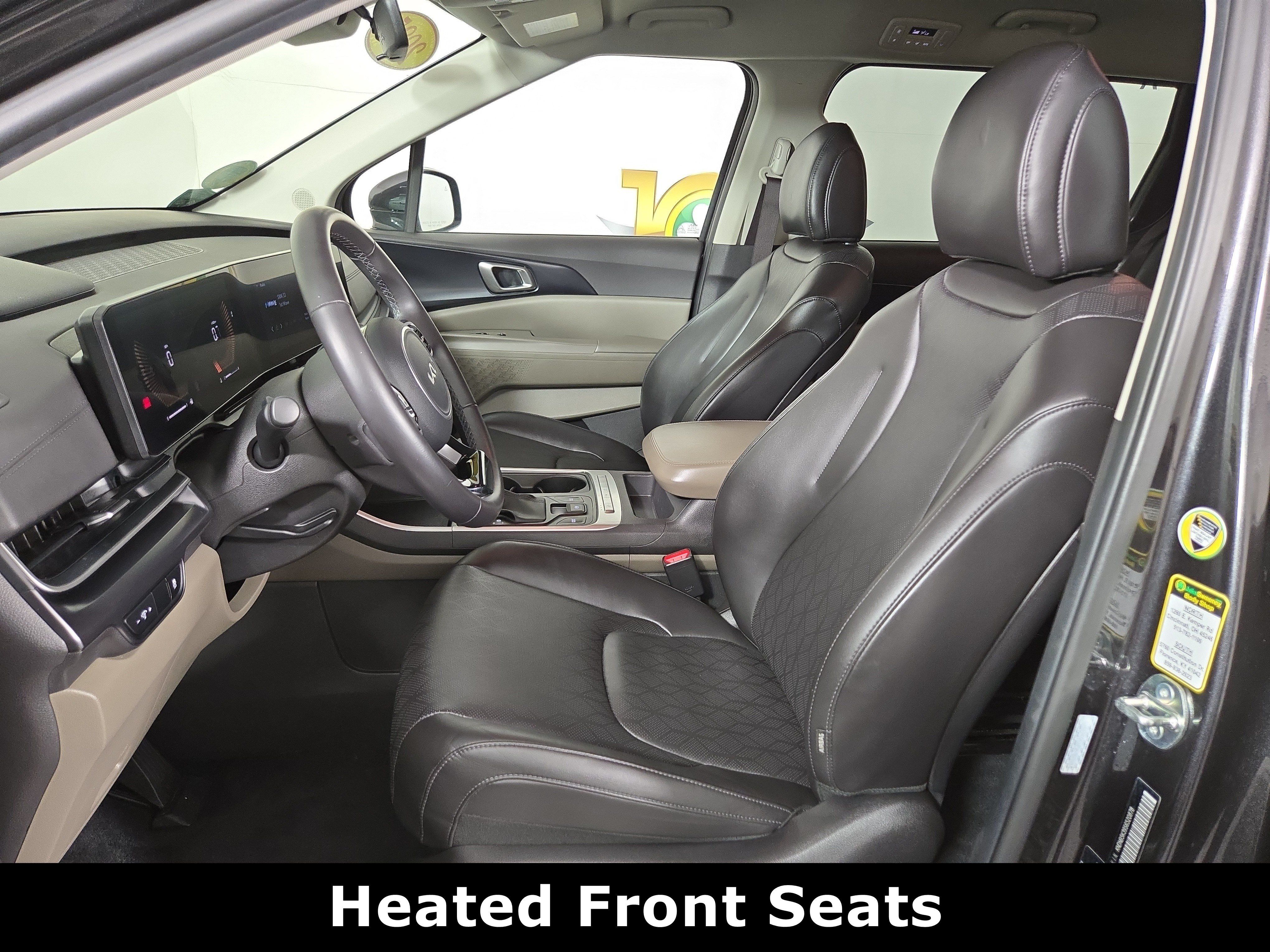 Used 2025 Kia Carnival FWD image 11