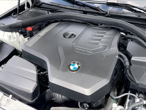 Used 2023 BMW 330i Sedan w/ M Sport Package image 32
